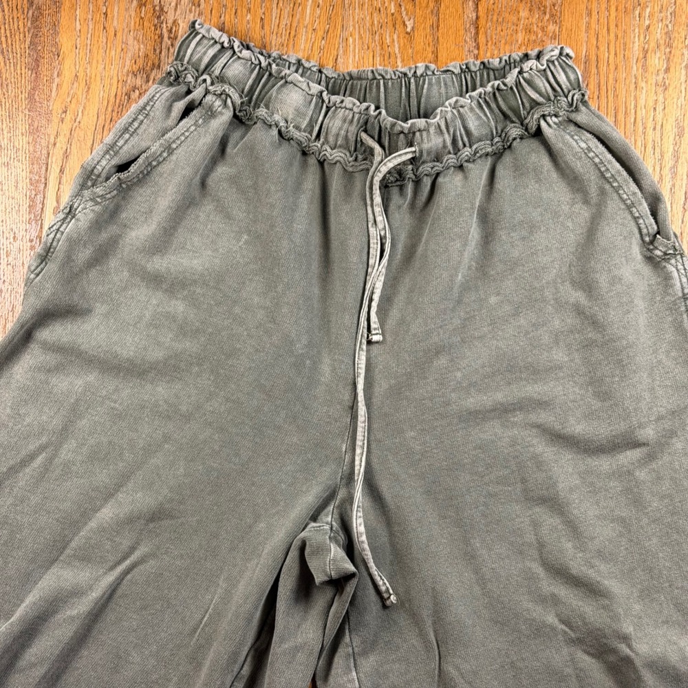 Easel Los Angeles Olive Green Crochet Lace Wide Leg Crop Pants Womens Medium - Picture 9 of 11